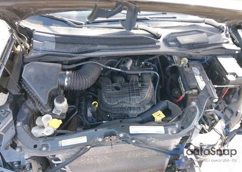 2011 Dodge Grand Caravan Mainstreet z USA, uszkodzony, nr VIN 2D4RN3DG0BR668569